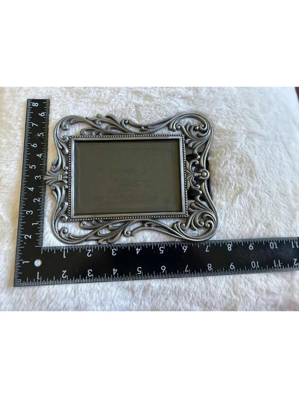Ornate Decorative Metal Picture Frame with Vintage Style